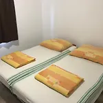 Big House بالاتونفينيفيس