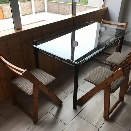 Big House Apartman Balatonfenyves